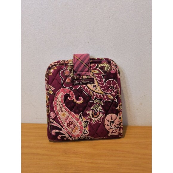 Vera Bradley (1) Purse (2) Wallets (1) CD Carrier (1) Makeup Bag Lot of 5 - Picture 16 of 16